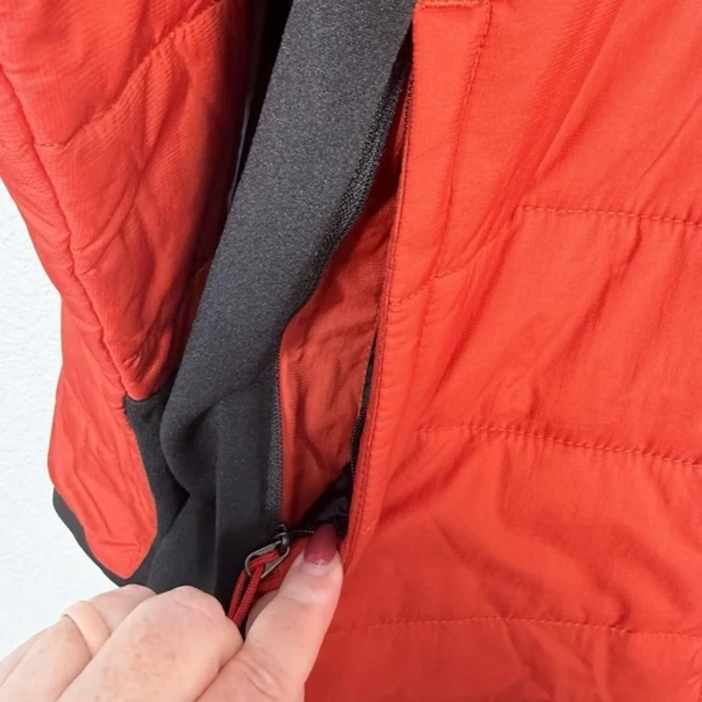 The‎ North Face Men's Size L Lightweight Puffer Coat Jacket Primaloft Red Black